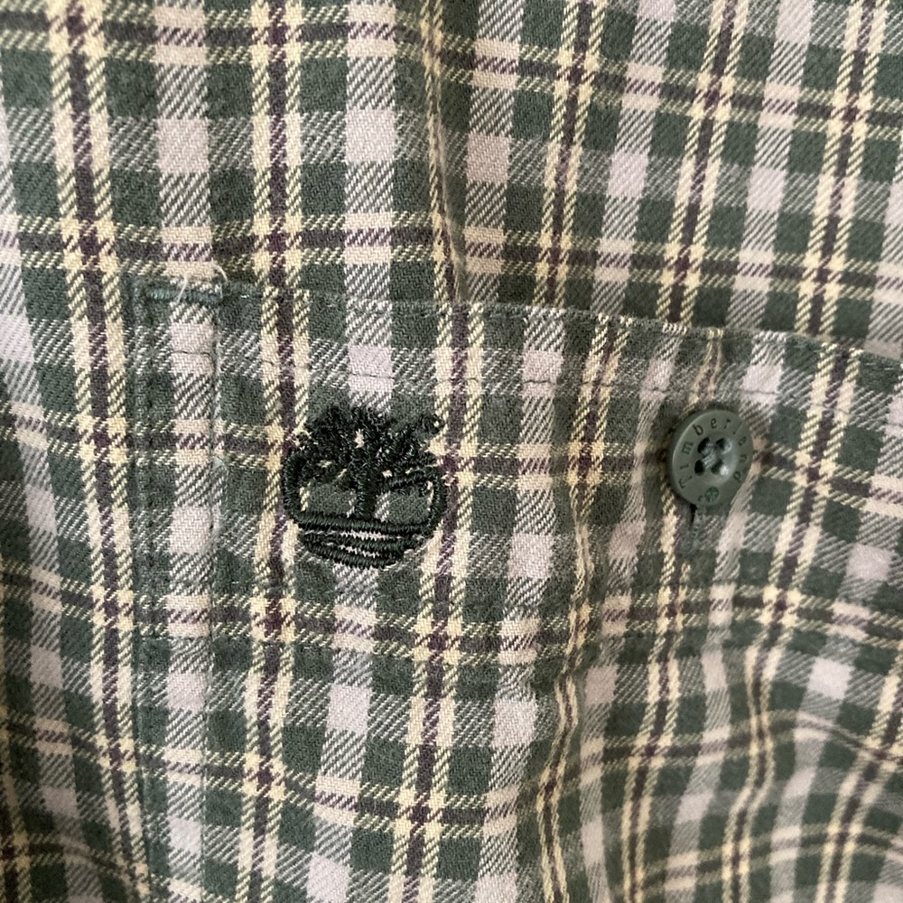 Timberland men’s classic green/white/brown plaid button down shirt, size large - Picture 4 of 11